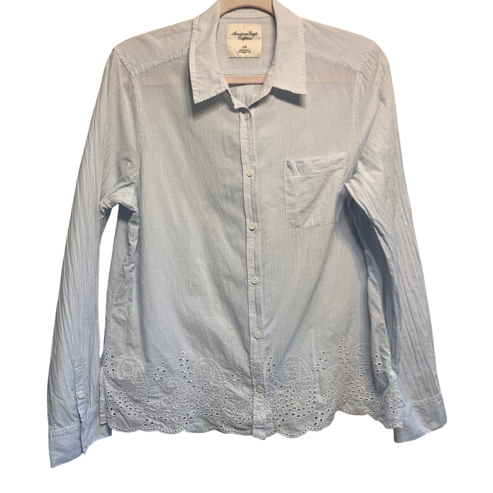 American Eagle Soft Girl Blouse Large Blue Pinstripe Eyelet Lace Hem Cotton